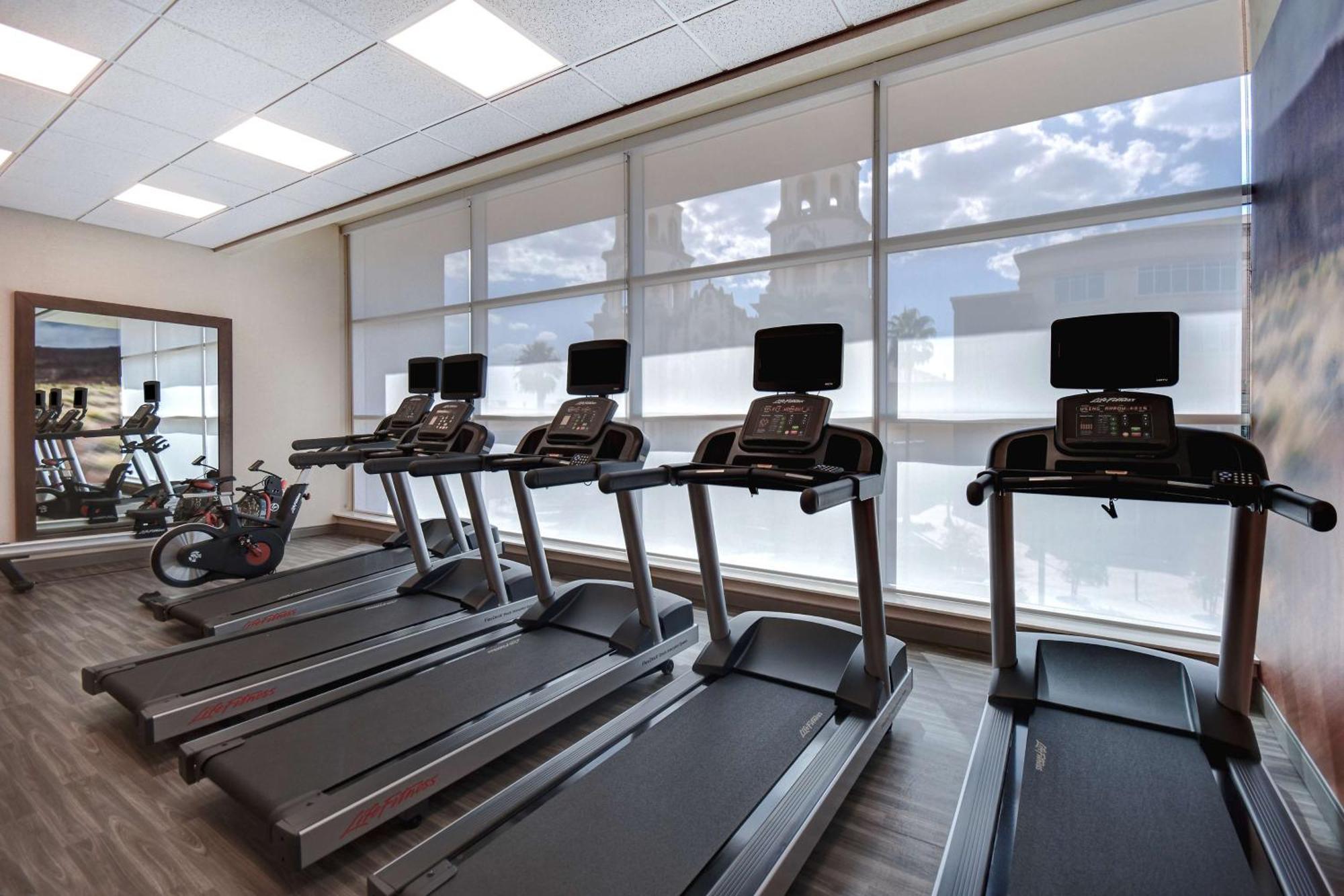 Home2 Suites By Hilton Tucson Downtown ภายนอก รูปภาพ