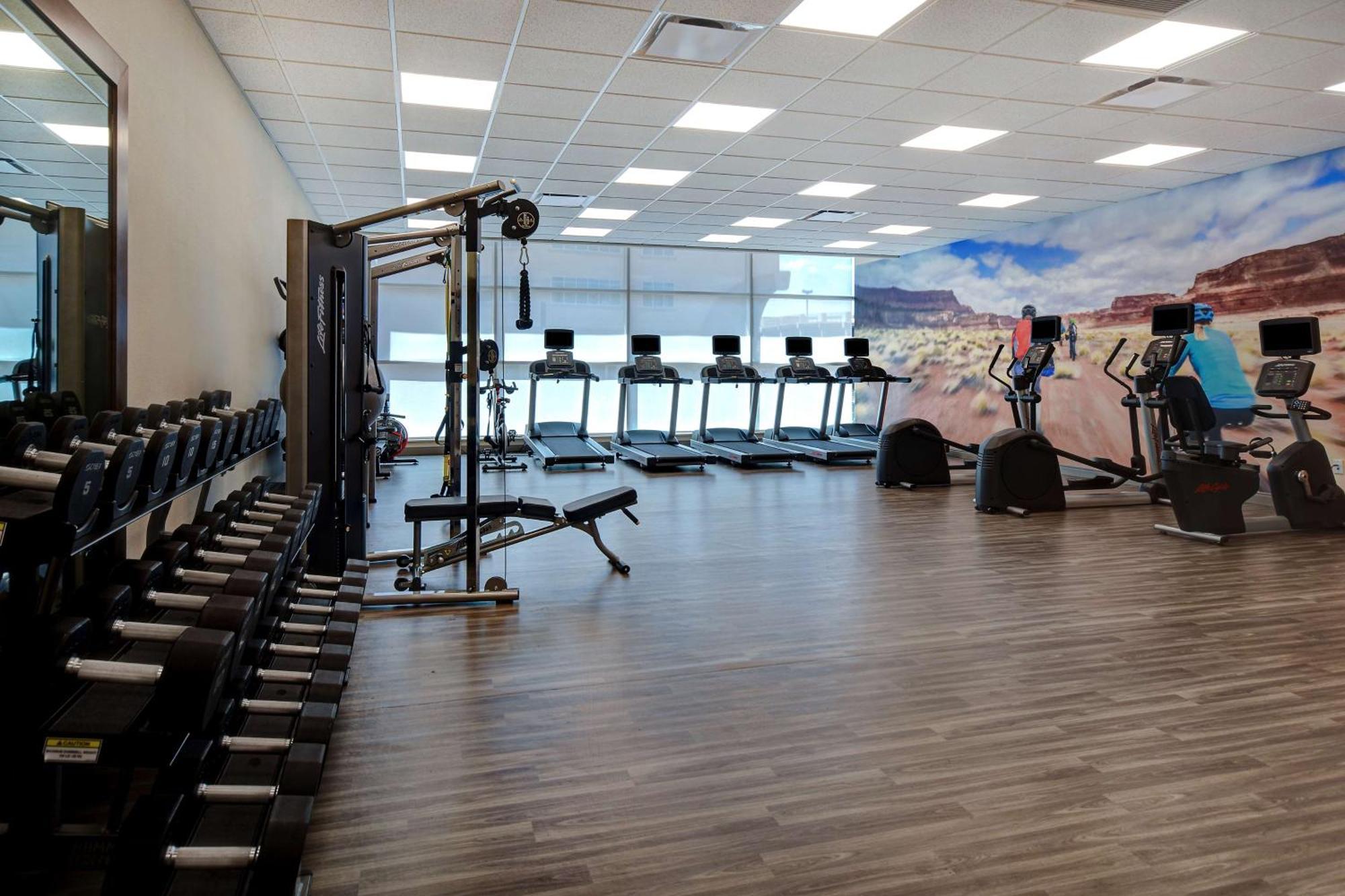 Home2 Suites By Hilton Tucson Downtown ภายนอก รูปภาพ