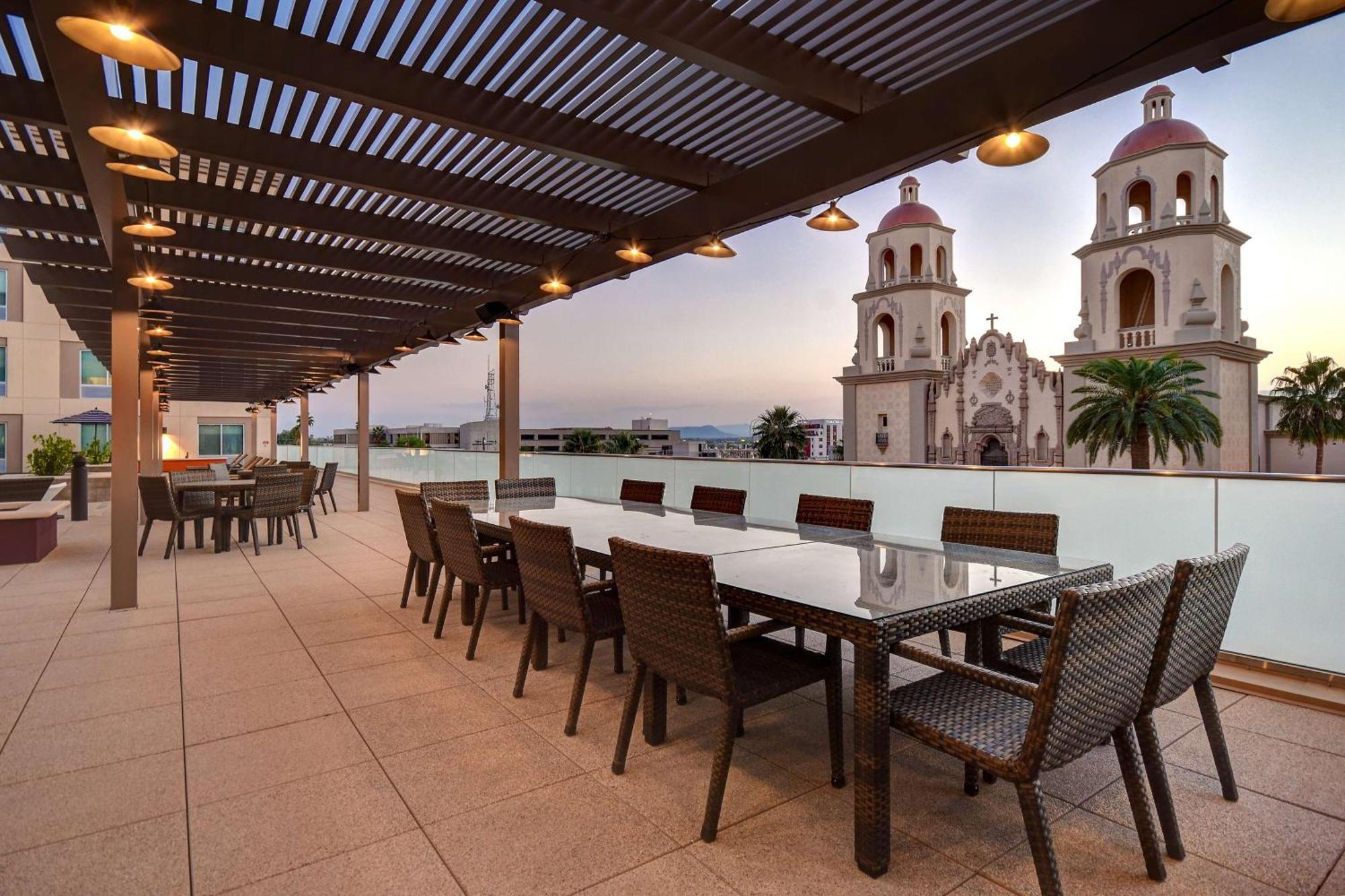 Home2 Suites By Hilton Tucson Downtown ภายนอก รูปภาพ